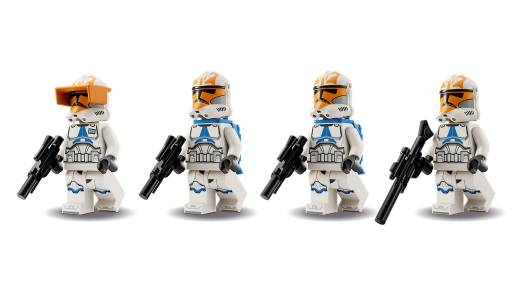 the four clone troopers lined up