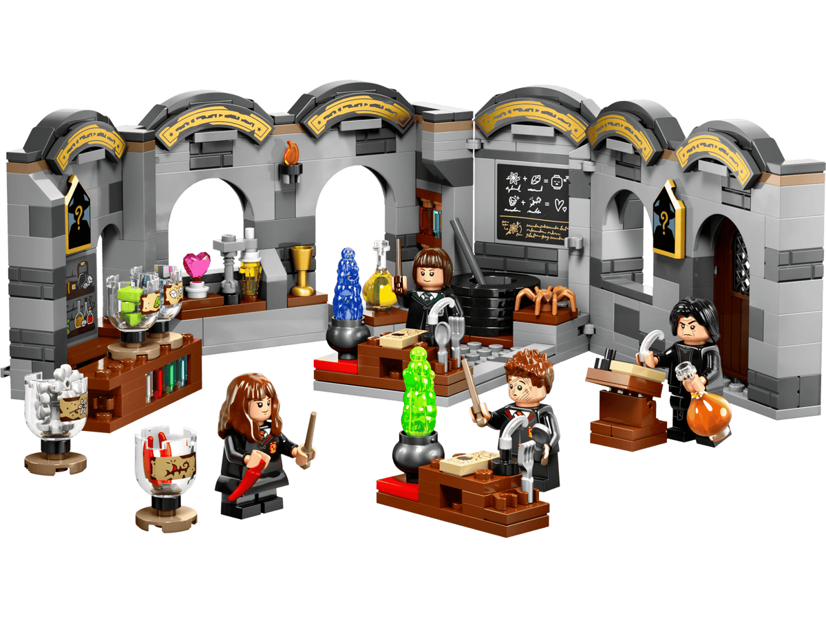 LEGO Hogwarts Castle: Potions Class 76431 — official LEGO product image 1
