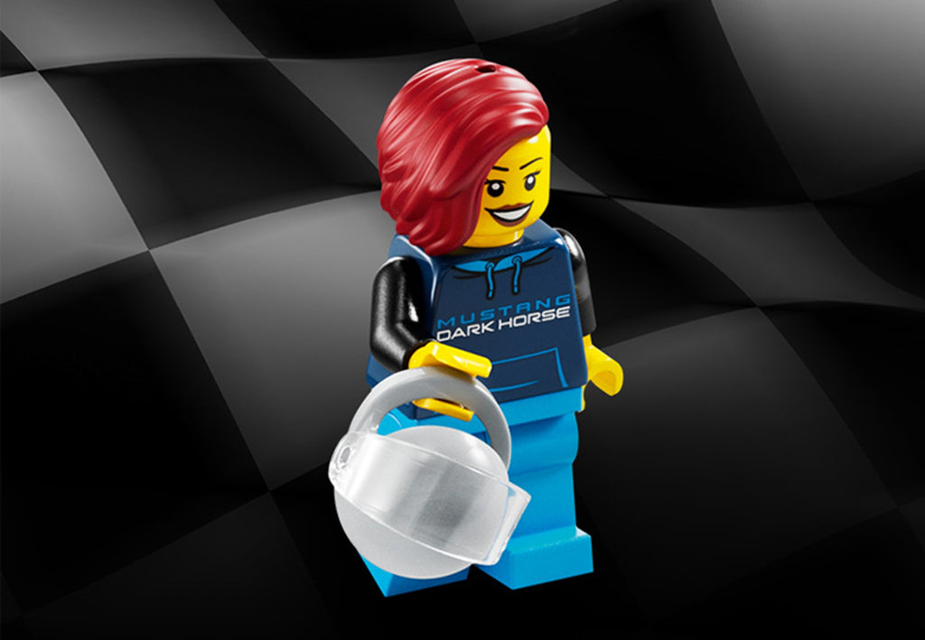 LEGO Ford Mustang Dark Horse 76920 — official LEGO product image 9